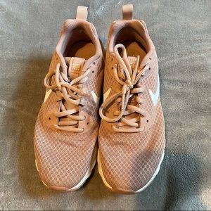 Women’s light pink Nike sneaker